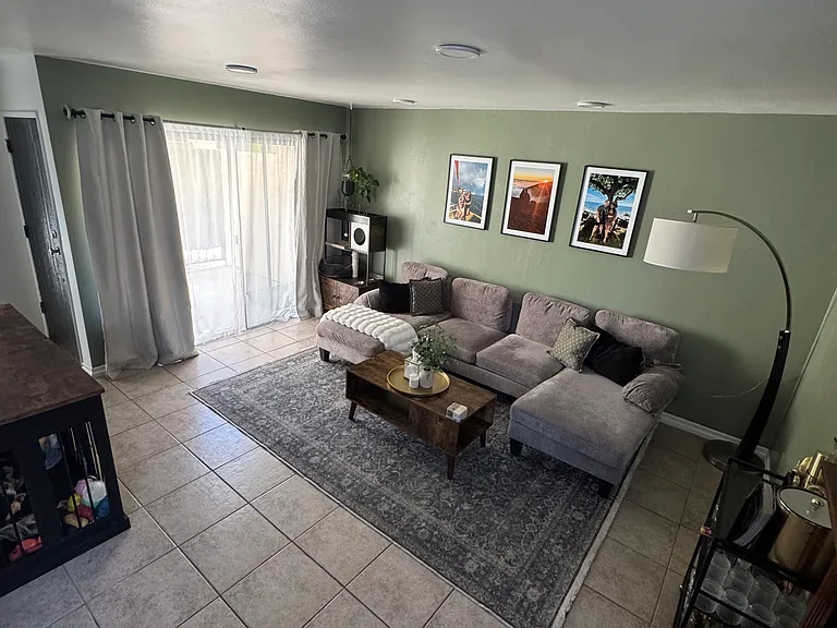 9210 Van Nuys Blvd #9 — Photo 2
