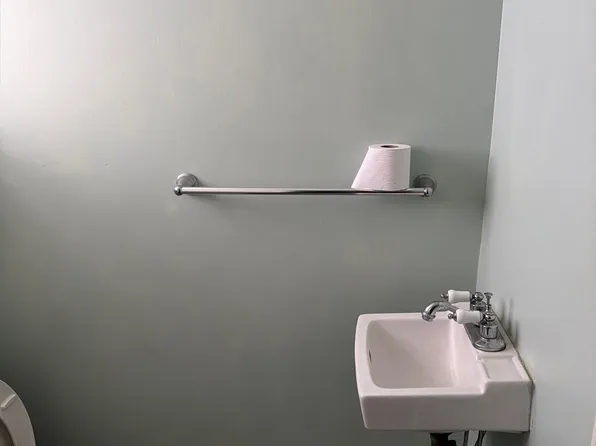 1298 Ramona Ave, Lakewood, OH 44107