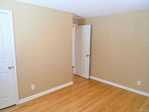 5th image of 516 Elmira St