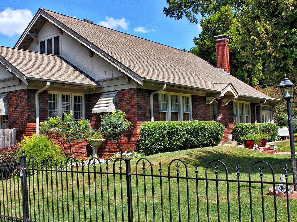 121 E College St, Brownsville, TN 38012 Zillow