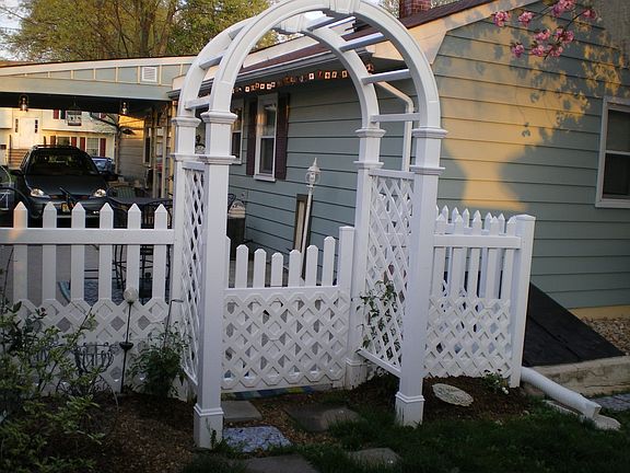 Side Patio Arbor