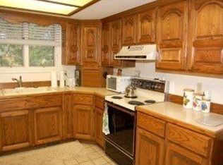 1683 Whispering Oaks Dr, Ogden, UT 84403