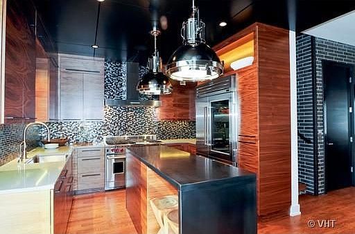 5th image of 2750 N Lakewood Ave #9