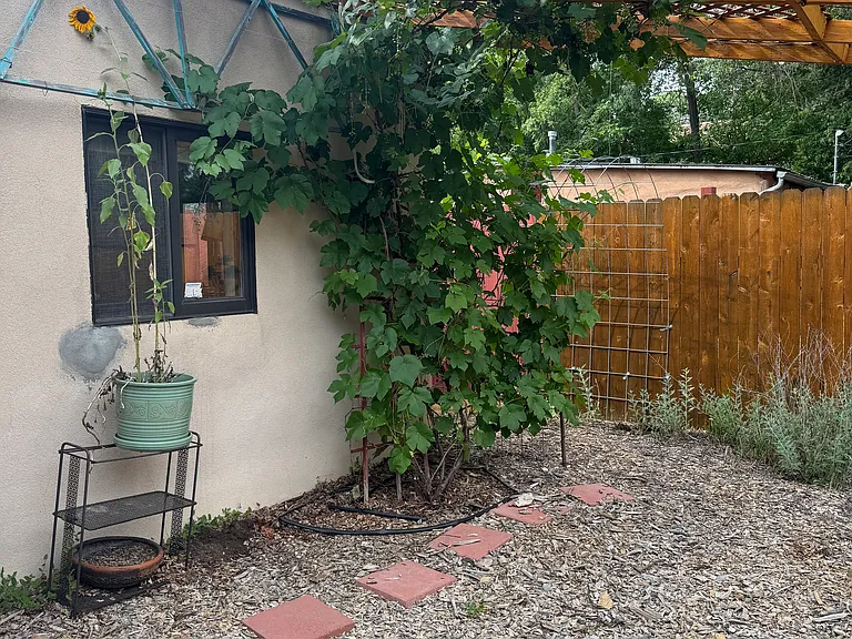 324 Montoya St — Photo 13