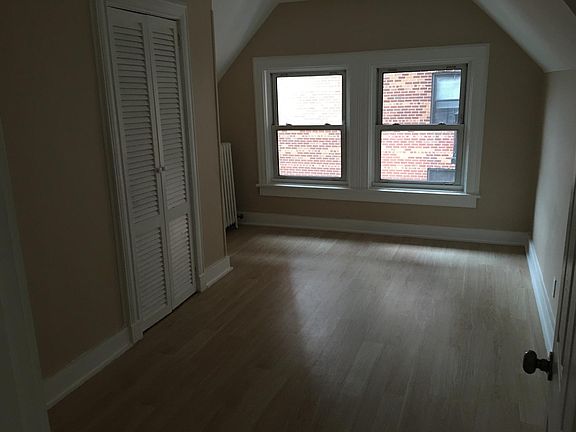 5th image of 174 Hawthorne Ave #3