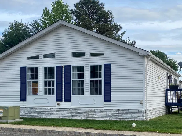 89 Seattle Slew Drive, Howell, NJ 07731