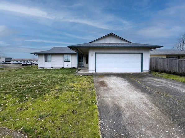 805 Eagles Way, Harrisburg, OR 97446