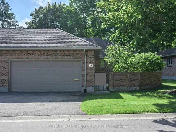 1443 Commissioners Rd W #5, London, ON N6K 1E2