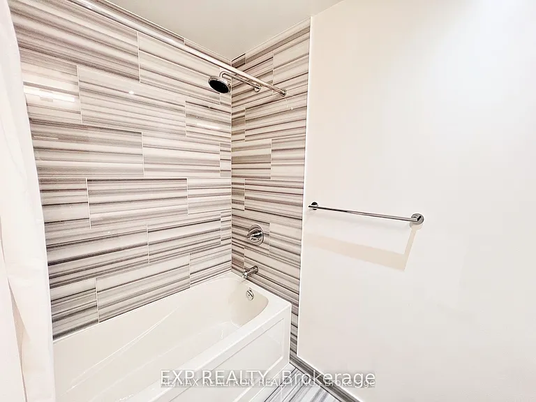 100 Harbour St #6302 — Photo 15