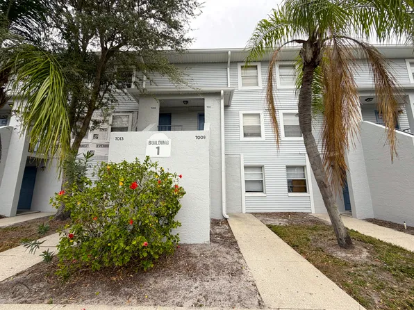 7009 Waterside Dr, Tampa, FL 33617