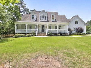 131 Lakeview Dr, Fayetteville, GA 30215