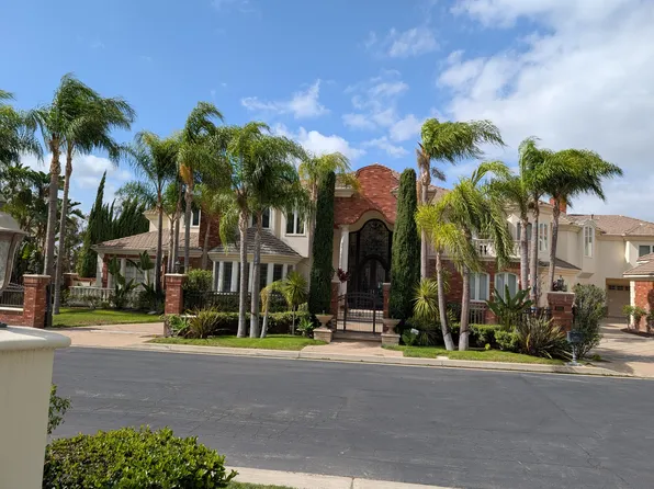 5051 E Copa De Oro Dr, Anaheim, CA 92807