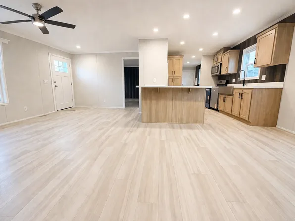 4000 E 134th St #1006, Chicago, IL 60633