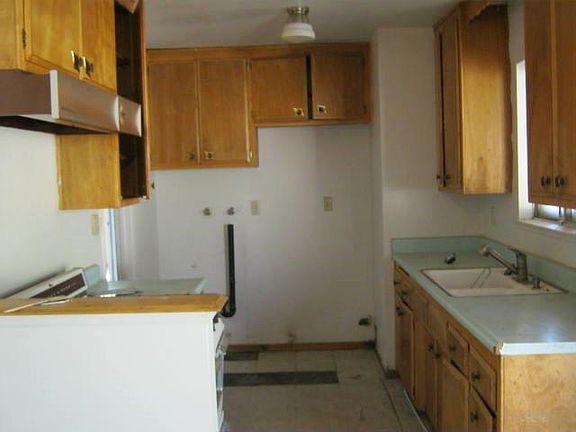 5th image of 37958 Fairway Ave