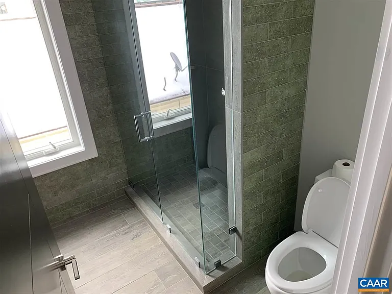 808 Elliott Ave — Photo 20