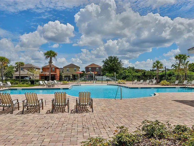 4724 Somerset Hill Ln — Photo 19
