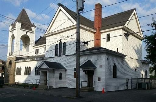2nd image of 55 Avon St