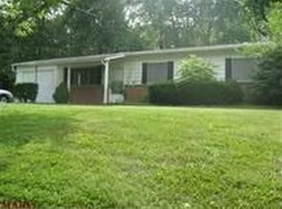 237 Ries Rd, Ballwin, MO 63021