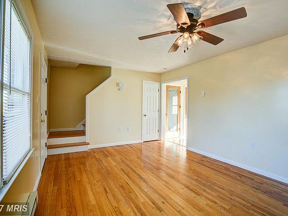 5th image of 100 Lakeridge Dr