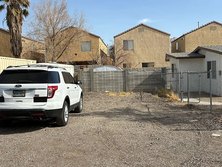 5230 E Owens Ave — Photo 32