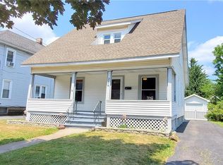 216 W Yates St, East Syracuse, NY 13057