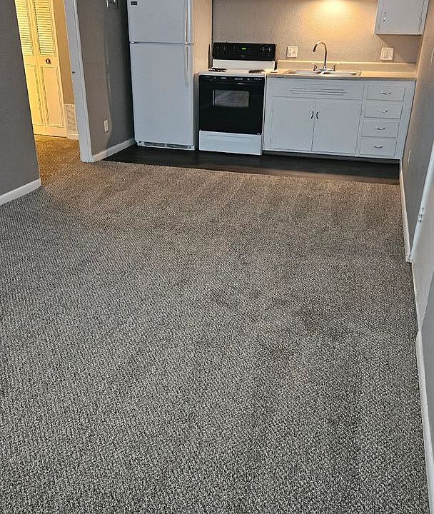 1st image of 1042 Forest Ct APT 2