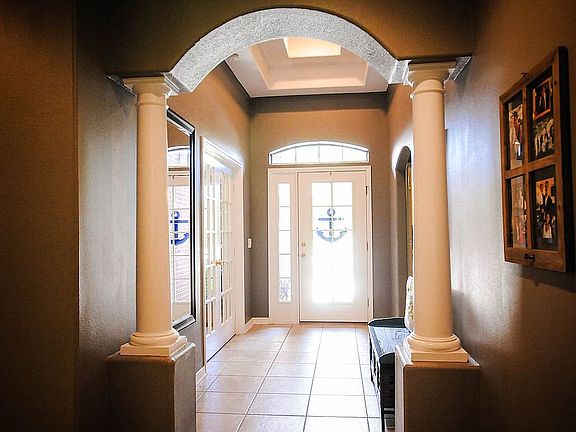 5th image of 1617 Champagne Ave