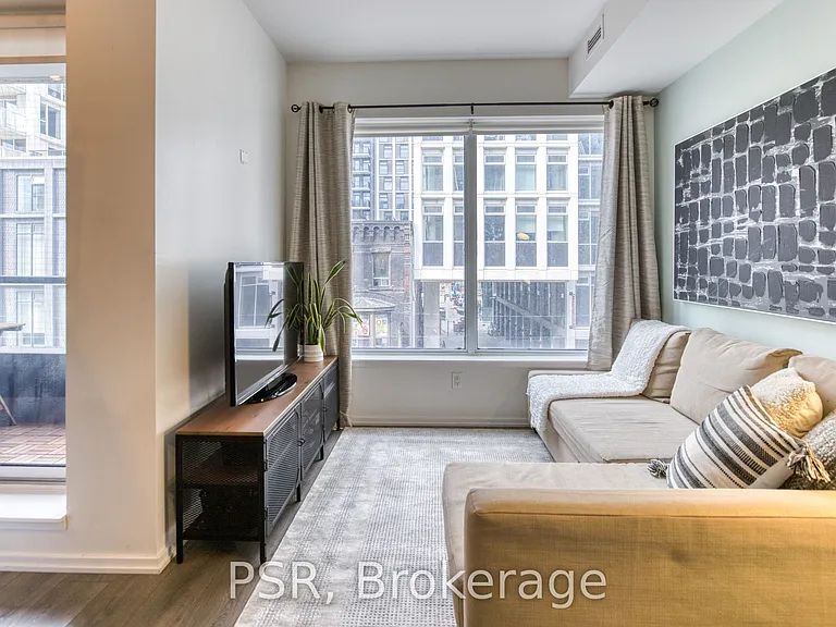 783 Bathurst St #321 — Photo 6