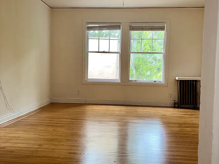 1143 McKinley Ave #16 — Photo 9