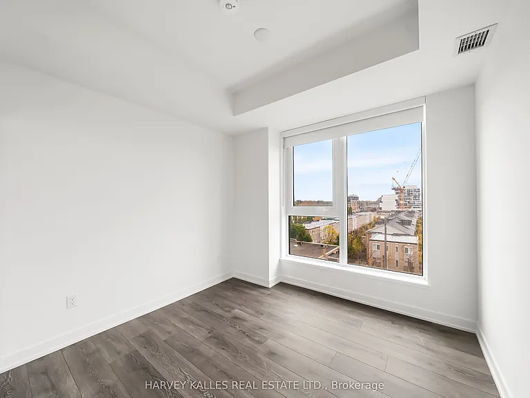 1007 The Queensway #514 — Photo 12