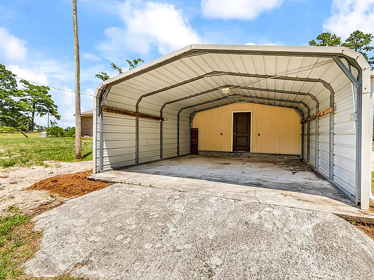1354 Rogers Rd — Photo 10