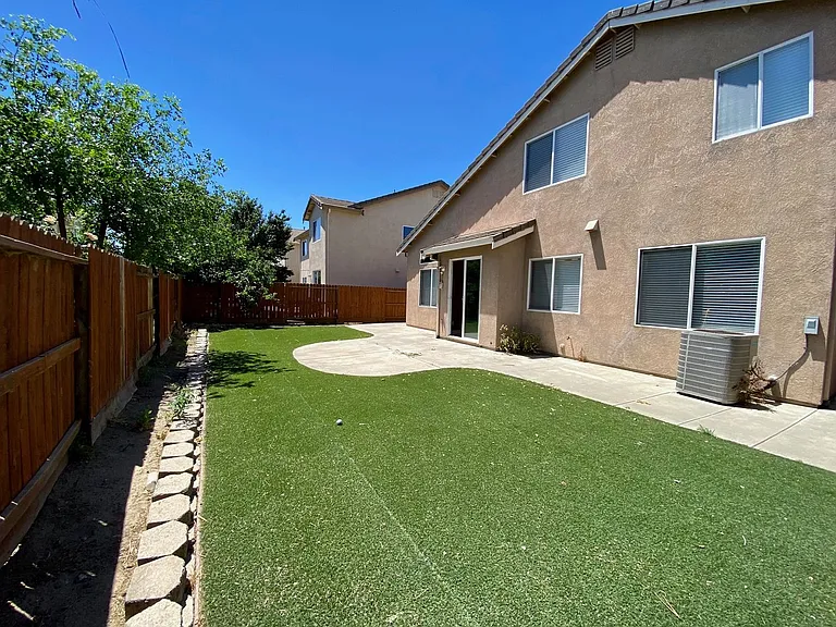 1422 Parkington Ln — Photo 21