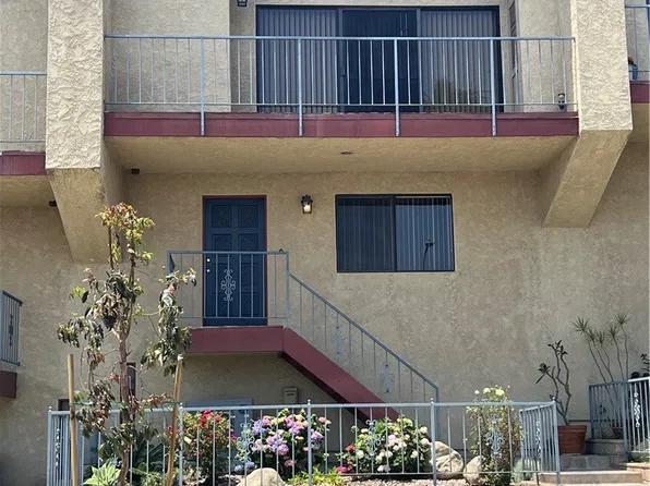 2099 Temple Ave APT 2, Signal Hill, CA 90755