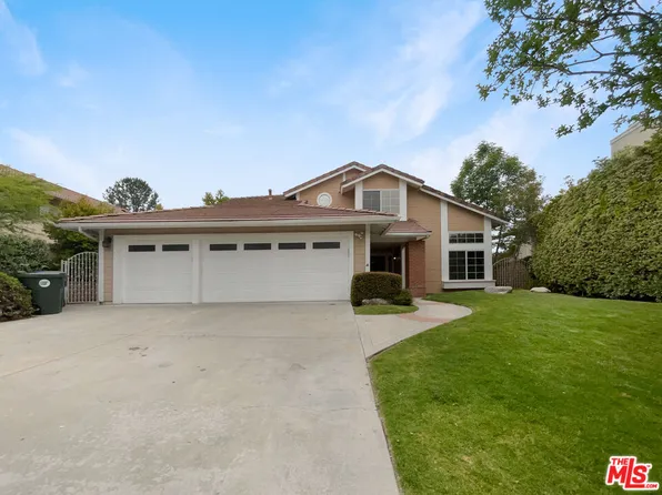 21859 Oliva Ct, Santa Clarita, CA 91350