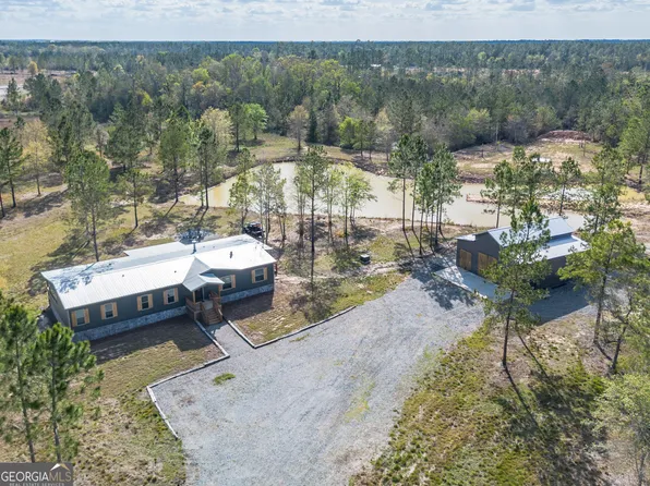 8257 S Us Highway 301, Jesup, GA 31546