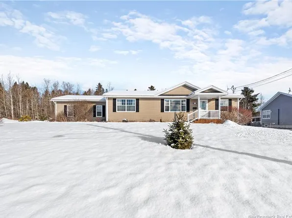 73 Larsen Ln, Salisbury, NB E4J 3L2