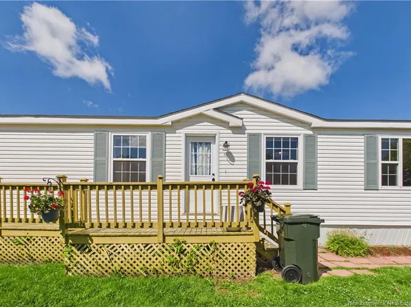 53 Andre Dr, Dieppe, NB E1A 7C4