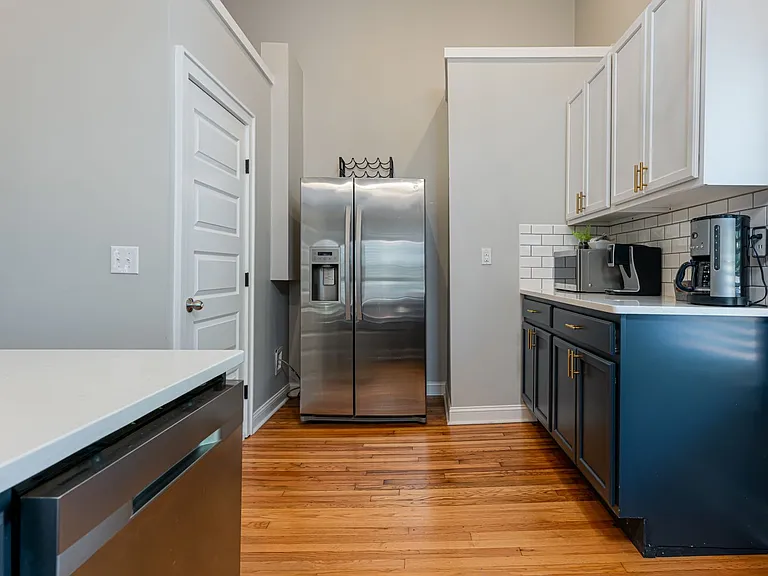 96 Flint St — Photo 12