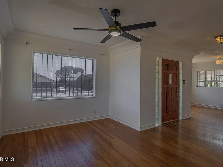 4029 Hueco Ave — Photo 6