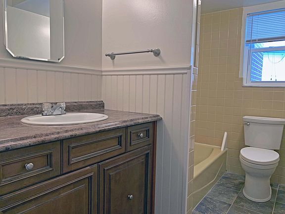 4th image of 910 South St APT 8