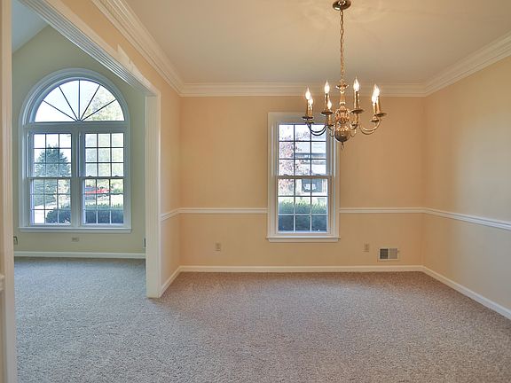 4th image of 8806 Morning Park Dr