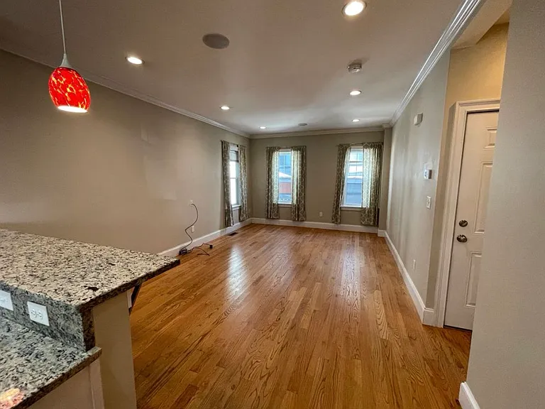 283 Gold St #1 — Photo 4