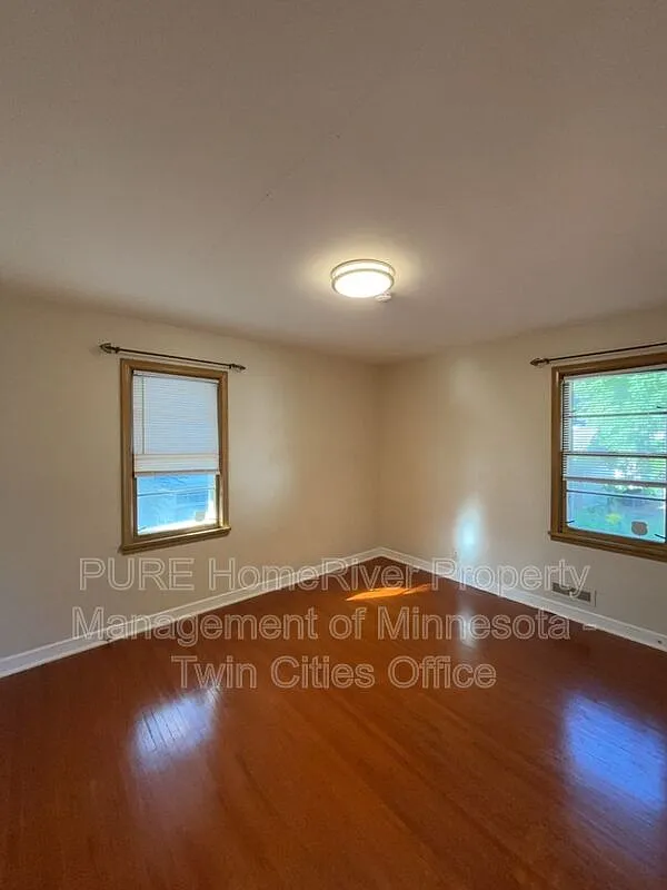 2 bed, 1.0 bath, 807 sqft, $1,825 — Photo 4