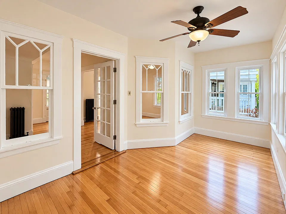 305 Alewife Brook Pkwy