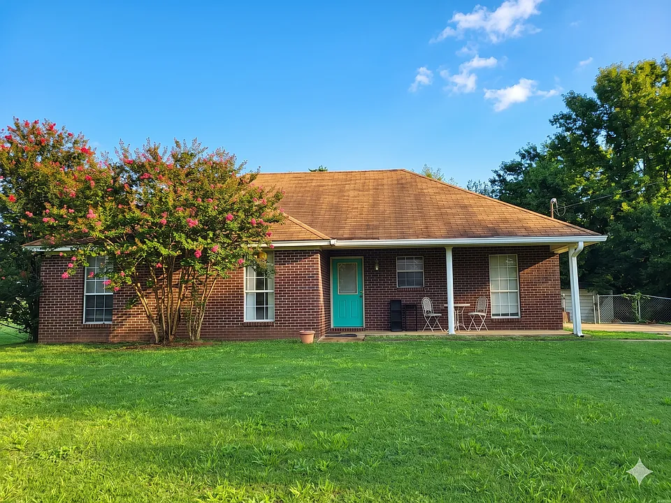 123 Meadowview Dr