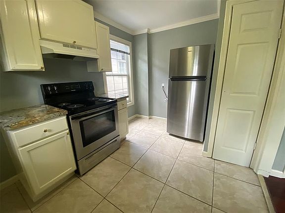 5th image of 911 Byrne St APT 7