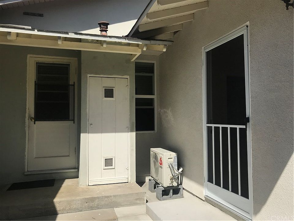1st image of 9427 Garibaldi Ave
