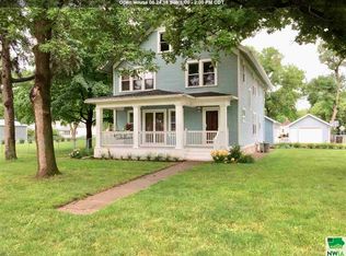 511 N Pinckney St, Elk point, SD 57025
