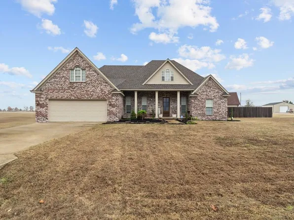 508 Robinson Cir, Marion, AR 72364