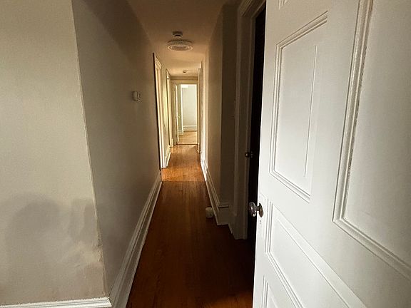 4th image of 4423 S Indiana Ave #3